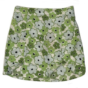 Vero Moda Floral Mini Skirt Size‎ Small Color Lime Green Size Small NWT